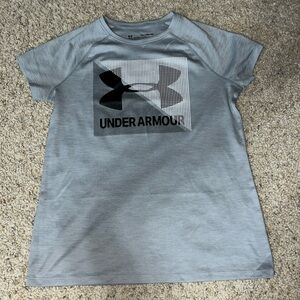 Youth Under Armour gray tshirt